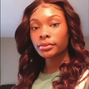 Meet your Posher, Kayla